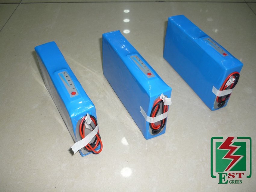 12V10000mah 設備便攜電源 帶電量顯示